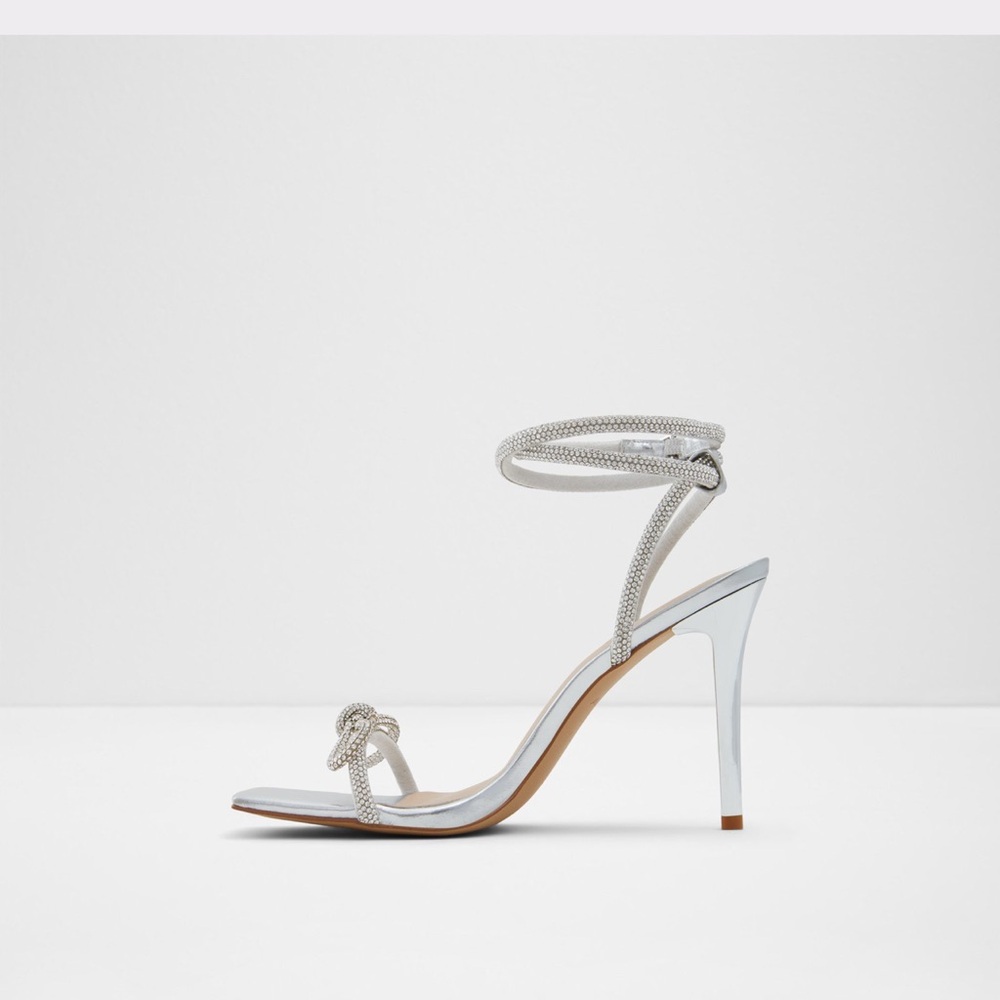 Silver Heels - image 3